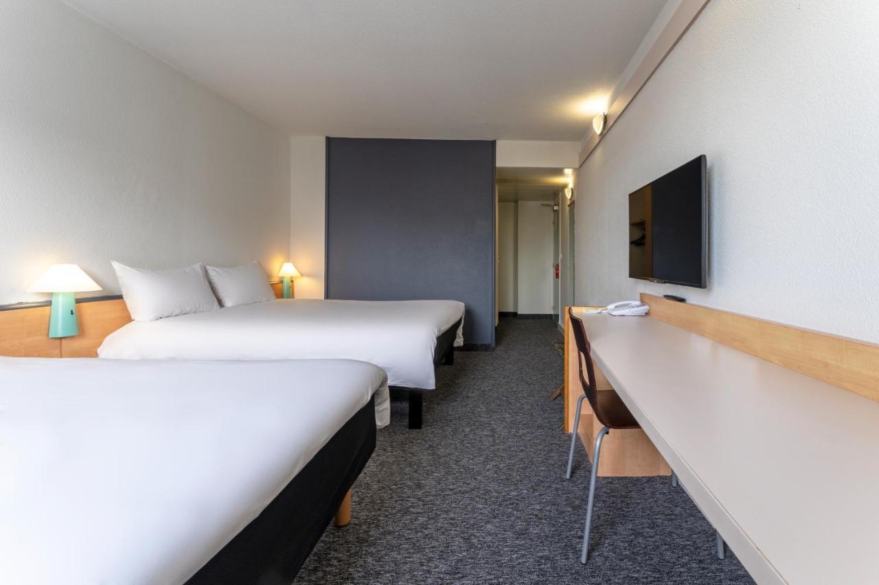 Отель Ibis Paris Pantin Eglise Экстерьер фото